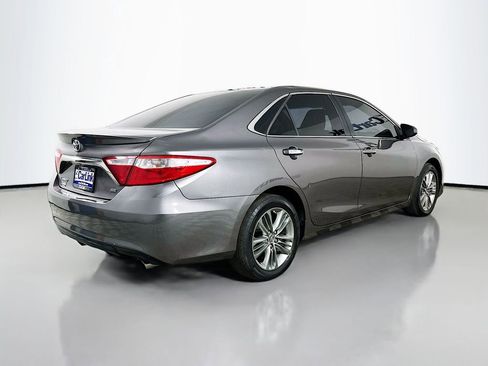 Used 2017 Toyota Camry SE FWD image 8