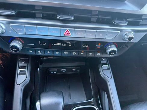 Used 2024 Kia Telluride S w/ S Sunroof Package AWD/4WD image 31