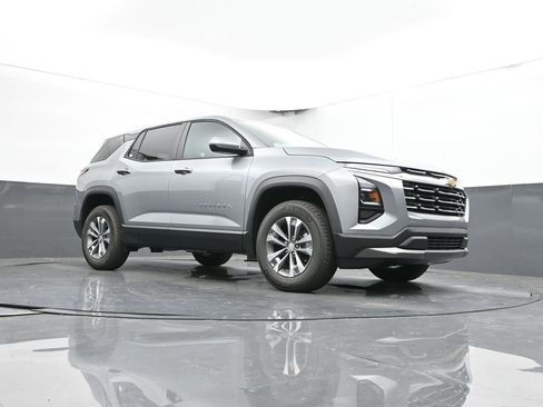 New 2026 Chevrolet Equinox LT w/ LPO, Floor Liner Package image 41