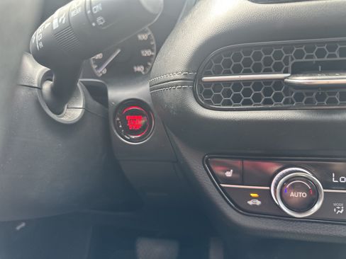 Certified 2024 Honda HR-V EX-L image 22