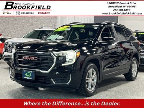 Certified 2023 GMC Terrain SLE w/ Driver Convenience Package AWD/4WD image 1