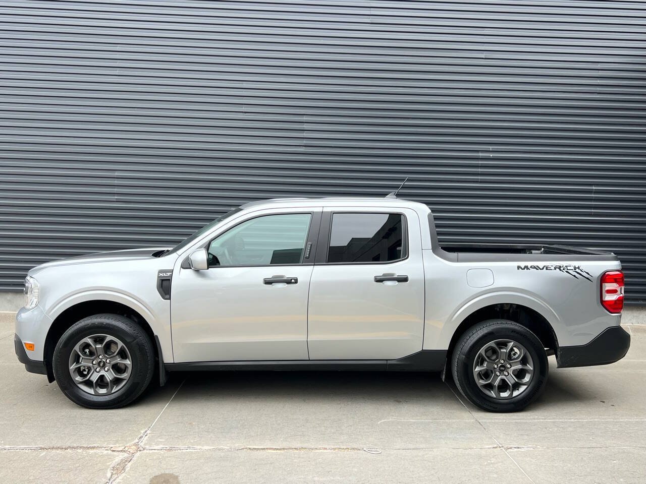 Used 2023 Ford Maverick XLT w/ Equipment Group 300A Standard AWD/4WD image 9
