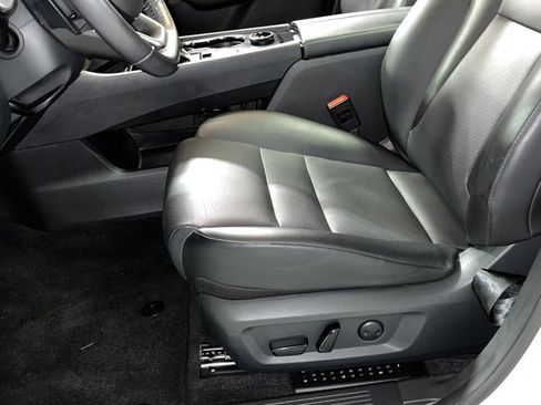 Used 2023 Nissan Rogue SV w/ SV Premium B Package image 20