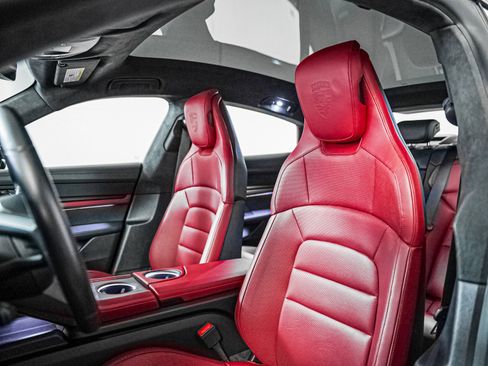 Certified 2022 Porsche Taycan Turbo image 5