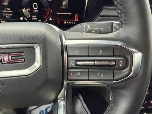 Certified 2025 GMC Acadia Elevation image 6