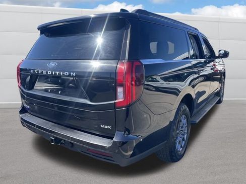 Used 2025 Ford Expedition Max Active AWD/4WD image 11