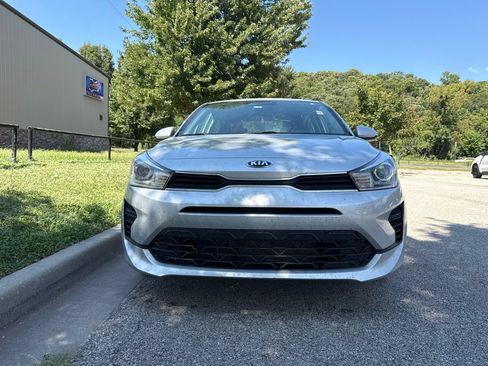 Used 2021 Kia Rio S w/ Technology Package FWD image 2