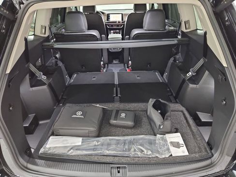 New 2026 Volkswagen Atlas SEL Premium R-Line AWD/4WD image 36