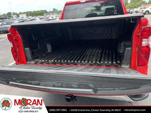 Certified 2023 Chevrolet Silverado 1500 LT AWD/4WD image 12
