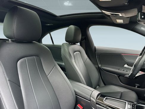 Certified 2025 Mercedes-Benz CLA 250 4MATIC image 32