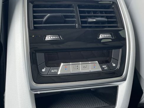 Used 2025 BMW XM image 24