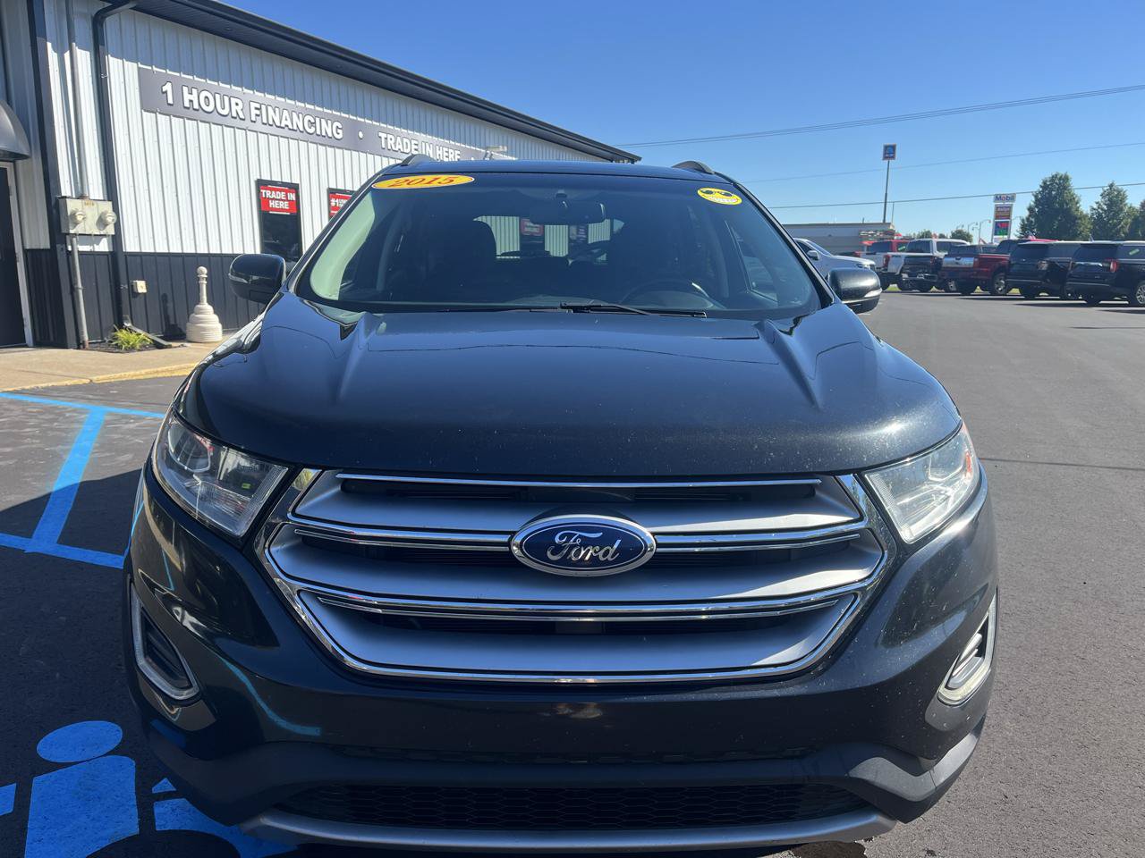 Used 2015 Ford Edge SEL FWD image 2