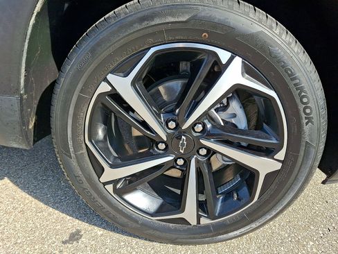 Used 2023 Chevrolet TrailBlazer RS w/ Sun and Liftgate Package AWD/4WD image 27