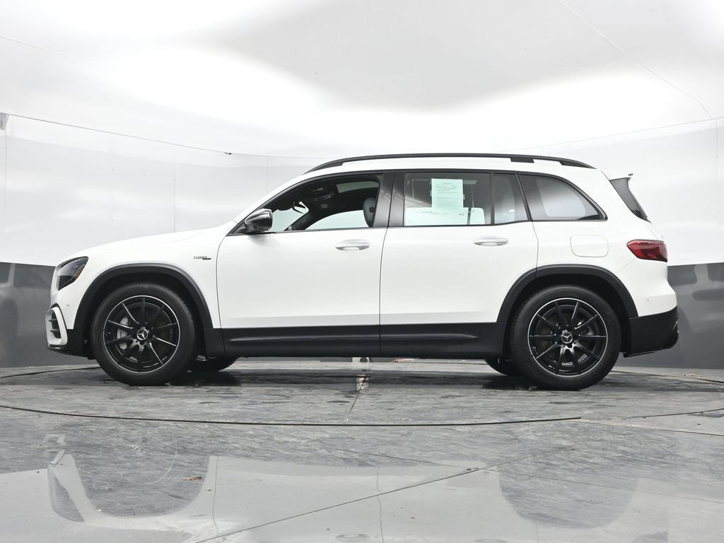 Used 2025 Mercedes-Benz GLB 35 AMG 4MATIC image 49