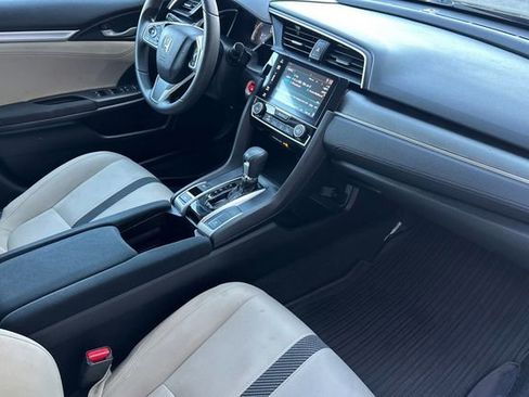 Used 2018 Honda Civic EX image 21