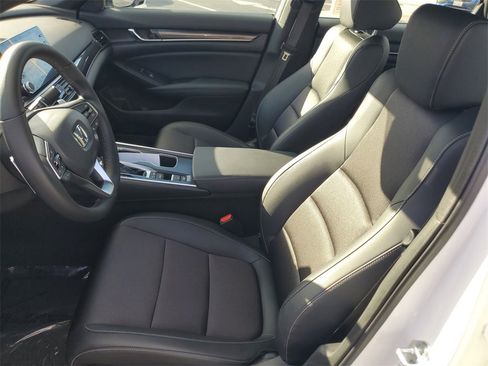 Certified 2022 Honda Accord Sport image 19