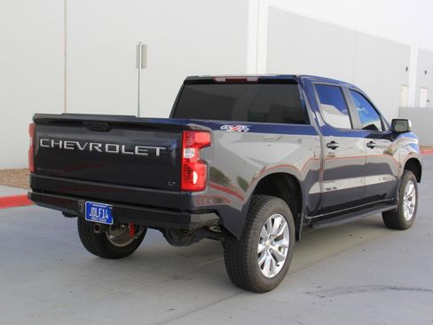 Used 2024 Chevrolet Silverado 1500 LT AWD/4WD image 5