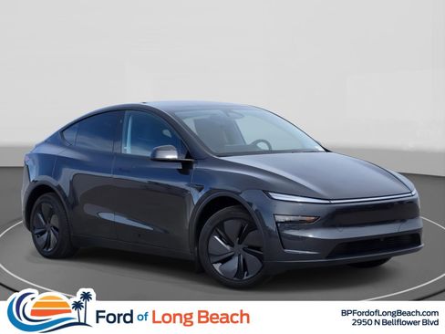 Used 2026 Tesla Model Y Long Range image 1