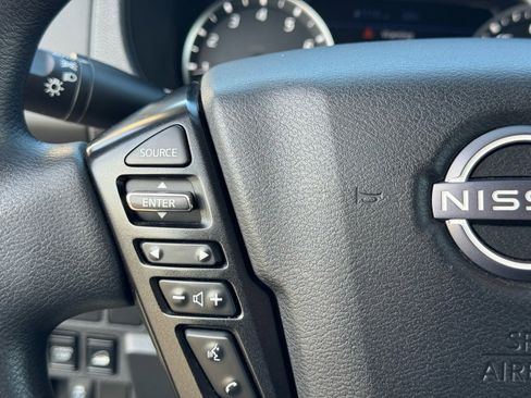Used 2023 Nissan Frontier SV image 24