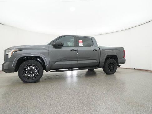 New 2026 Toyota Tundra SR5 AWD/4WD image 21
