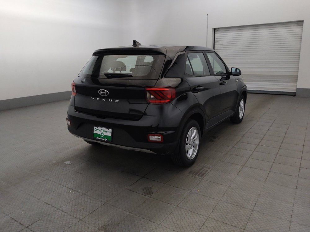 Used 2021 Hyundai Venue SE FWD image 9