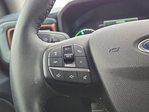 Used 2024 Ford Maverick Lariat image 16