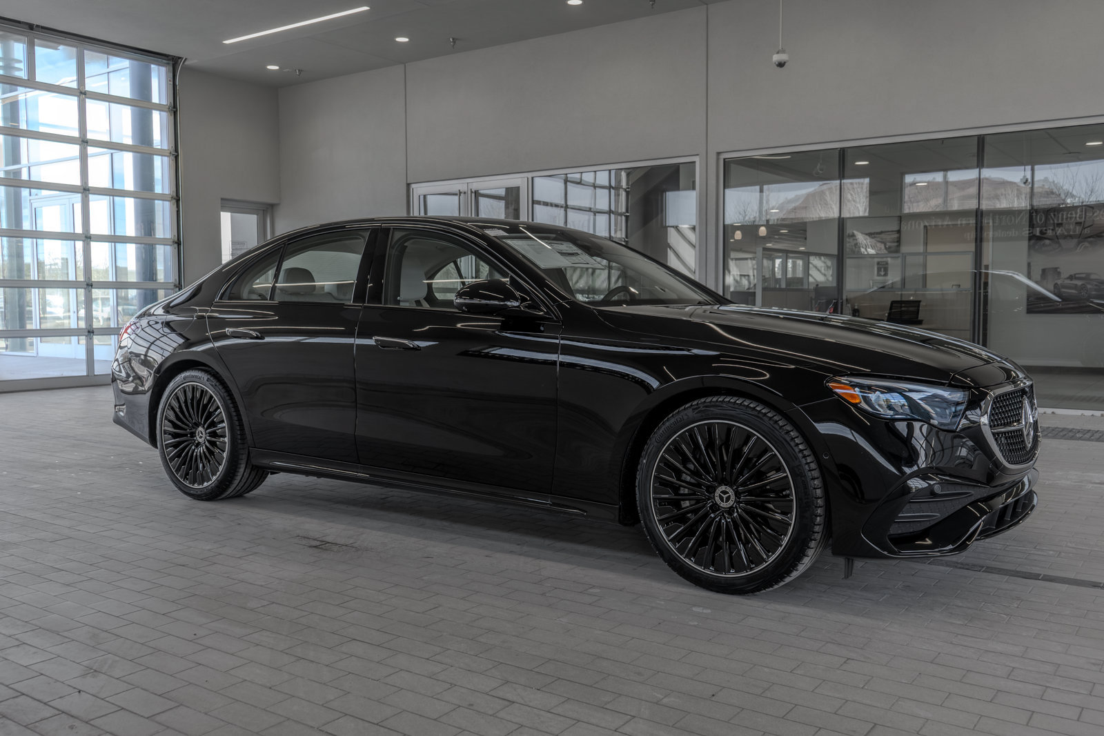Used 2026 Mercedes-Benz E 450 4MATIC Sedan image 12