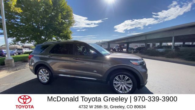 Used 2021 Ford Explorer King Ranch w/ Premium Technology Package AWD/4WD image 9