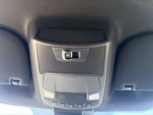 Used 2019 Ford F150 XLT w/ Equipment Group 302A Luxury AWD/4WD image 28