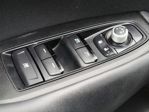 Used 2024 Subaru Outback Premium AWD/4WD image 24