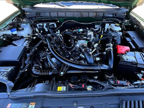 Used 2024 Ford Bronco Badlands image 31