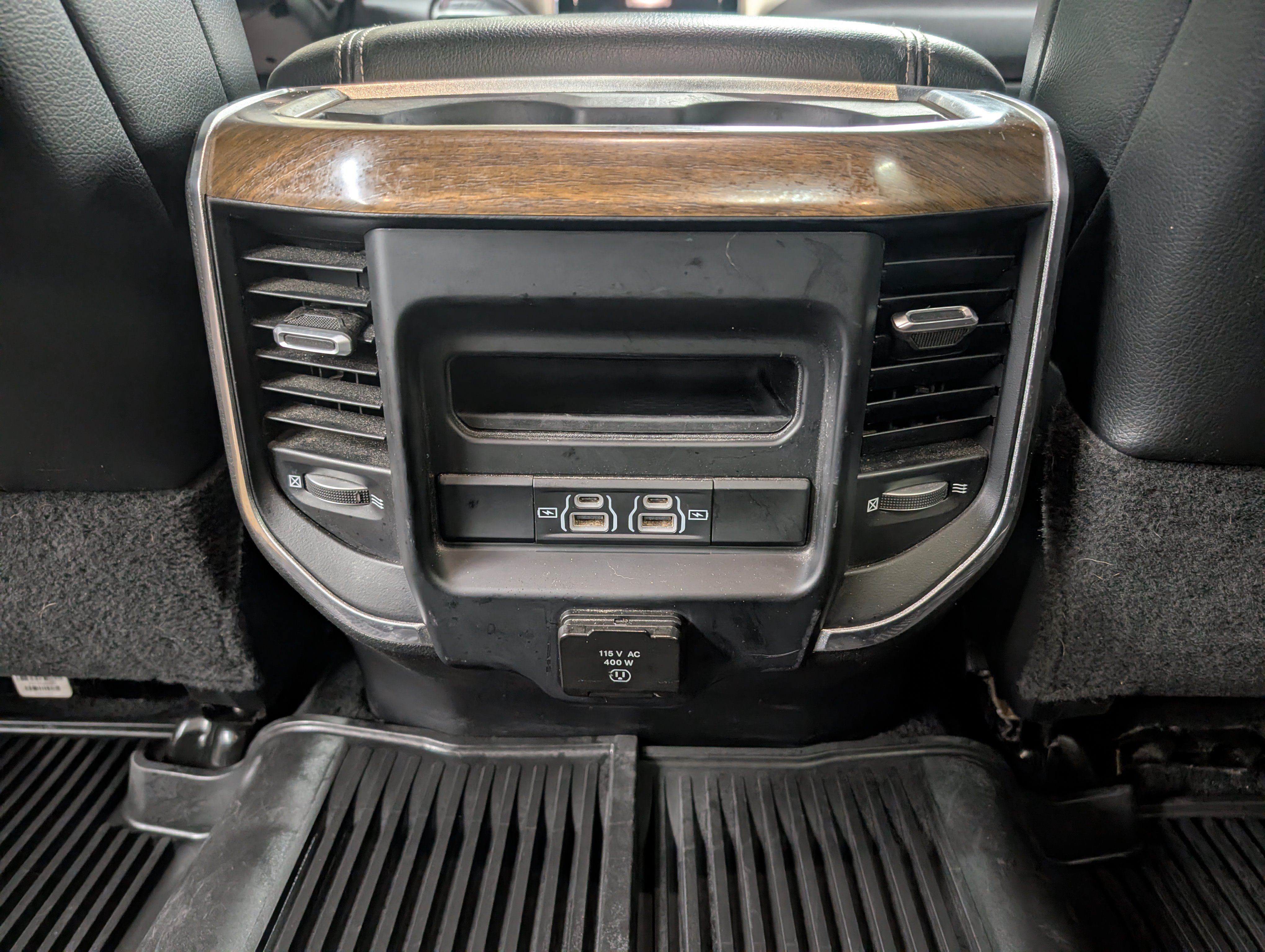 Used 2022 RAM 3500 Laramie AWD/4WD image 11