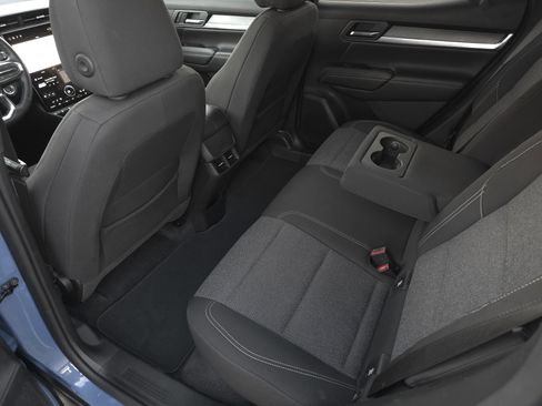 Used 2025 GMC Terrain Elevation image 24