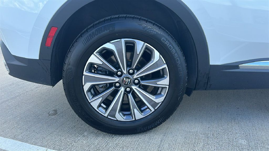 Used 2024 Buick Envision Preferred AWD/4WD image 16