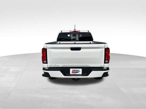 Used 2023 Chevrolet Colorado LT w/ LT Convenience Package III AWD/4WD image 5
