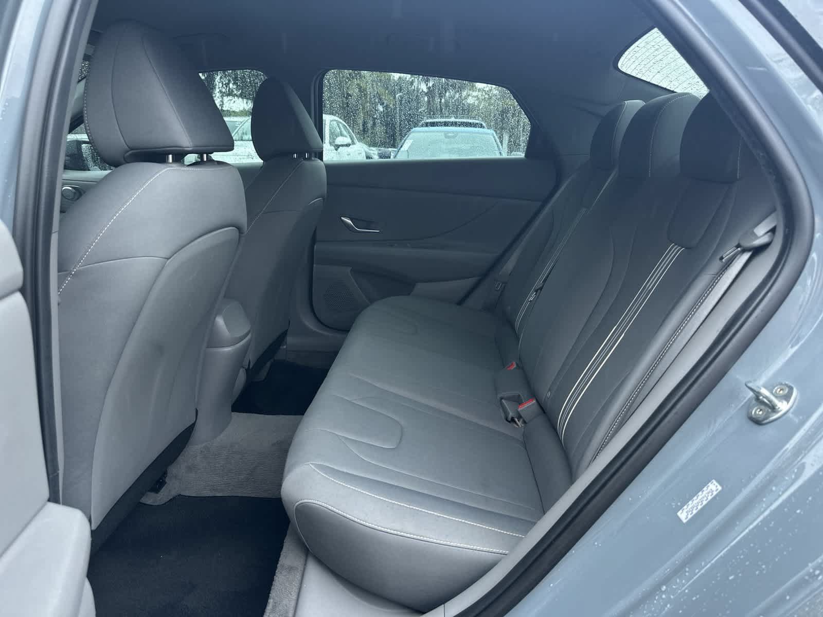 Used 2023 Hyundai Elantra SEL FWD image 15