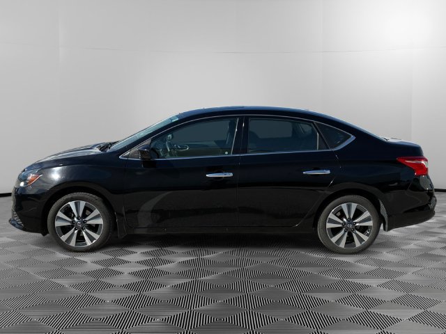 Used 2019 Nissan Sentra SV w/ Special Edition Package FWD image 2