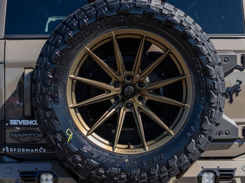 New 2025 Ford Bronco Raptor image 43