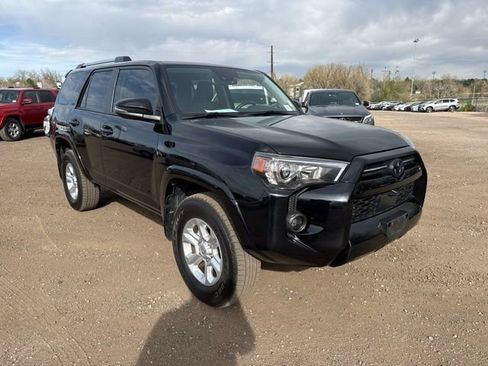Used 2023 Toyota 4Runner SR5 Premium w/ SR5 Premium Package image 8