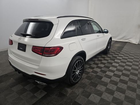 Used 2022 Mercedes-Benz GLC 300 image 2