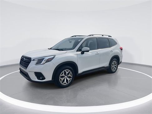 Certified 2024 Subaru Forester Premium image 4