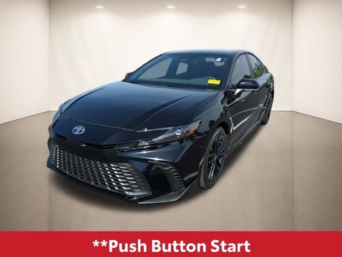 Used 2026 Toyota Camry SE image 16