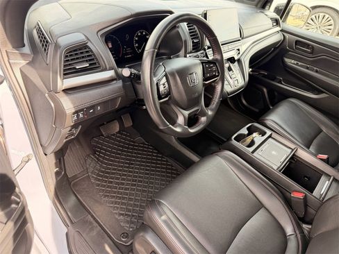 Used 2025 Honda Odyssey Sport-L image 13