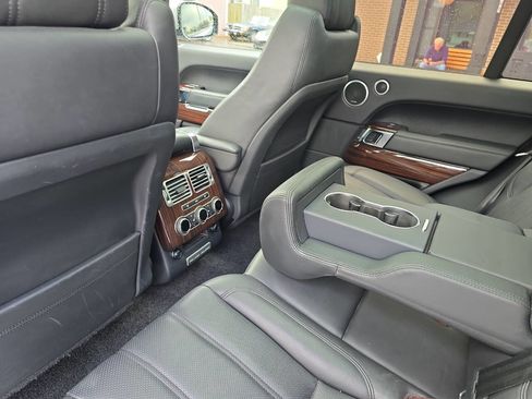 Used 2013 Land Rover Range Rover HSE image 23