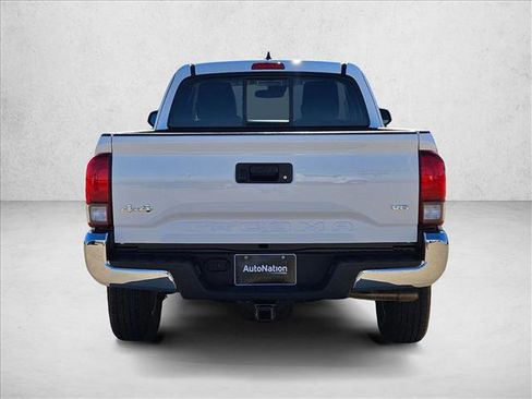 Used 2018 Toyota Tacoma SR5 image 7