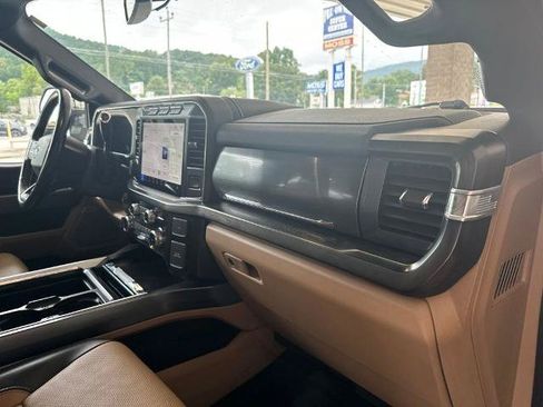 Certified 2023 Ford F250 Lariat w/ Lariat Ultimate Package AWD/4WD image 21