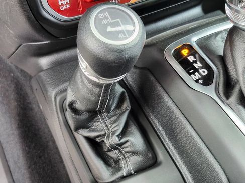 New 2026 Jeep Gladiator Sport AWD/4WD image 34