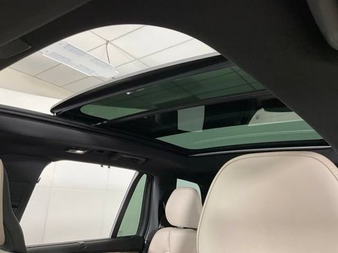 Certified 2025 Volvo XC90 B6 Ultra w/ Protection Package Premier AWD/4WD image 25