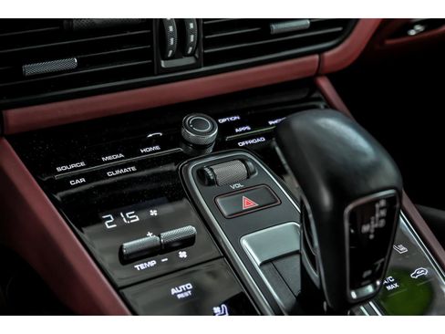 Used 2023 Porsche Cayenne Platinum Edition AWD/4WD image 22