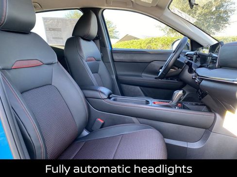 New 2026 Nissan Kicks SR FWD image 10